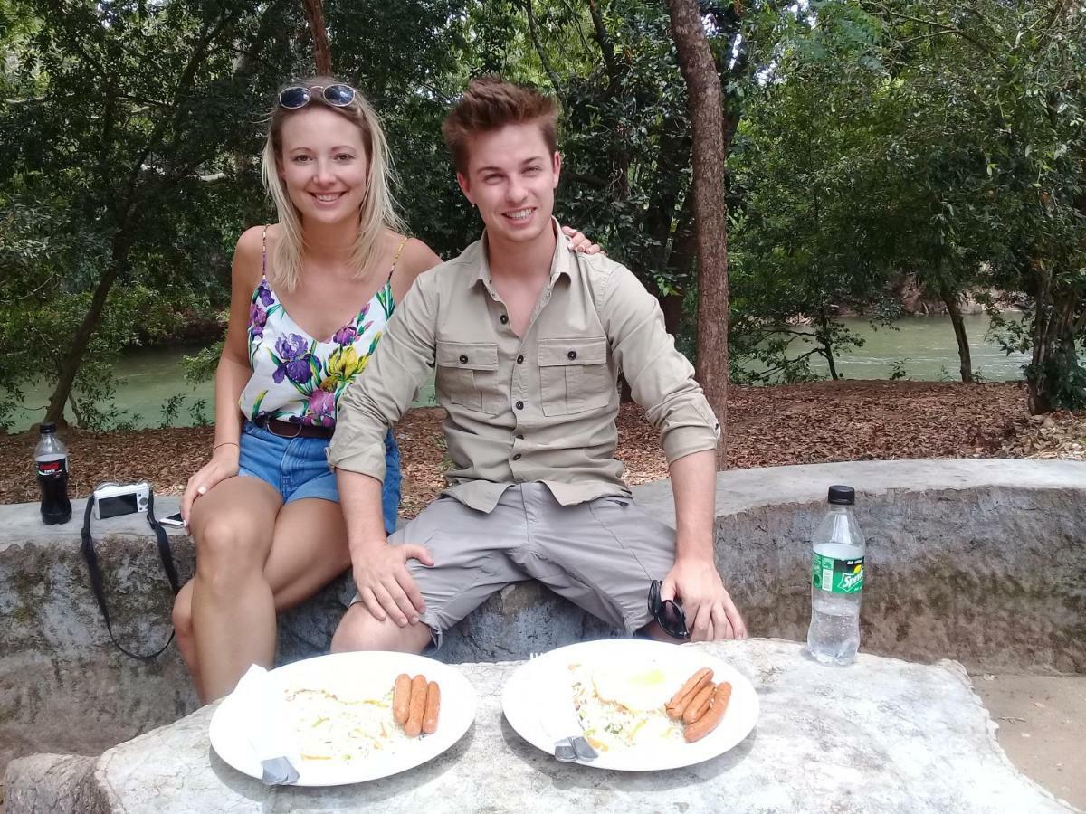Tusker'S Paradise Safari Villa ウダワラウェ エクステリア 写真
